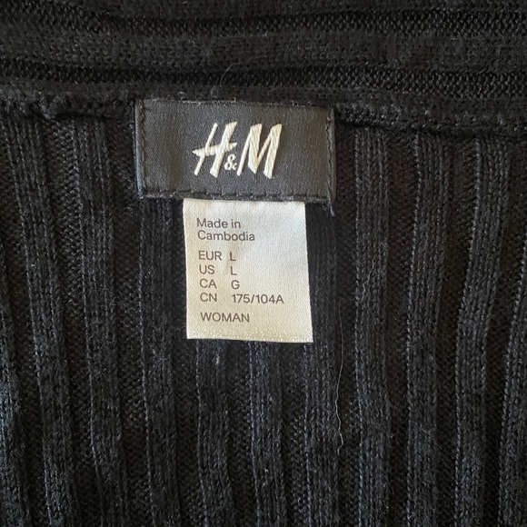 H&M Women's black sweater - Picture 5 of 5
